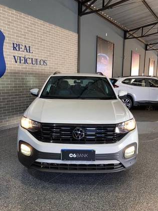 VOLKSWAGEN T-CROSS 1.0 200 TSI TOTAL FLEX COMFORTLINE AUTOMÁTICO